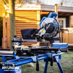 Hyundai 56255 Radiaal Afkortzaag - 1700W - 216mm -Metabo Winkel 129ddf5322de86e06d4f90df1784b951