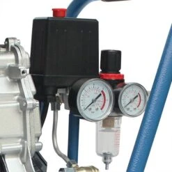 Hyundai 55801 Set 2 Compressor Inclusief Accessoireset - 8 Bar - 24L - 55801 + 55902 -Metabo Winkel 552cf68b82f831606427c2fd7d386186