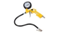 Powerplus POWX1706 Draagbare Compressor + 11 Accessoire - 1100W - 8 Bar -Metabo Winkel ae02569944f6d79ecc36596ea93bec80