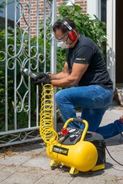 Powerplus POWX1723 Compressor - 1100W - 12L - Olievrij -Metabo Winkel e9b5d3e19e17a52716981afe38f19e55