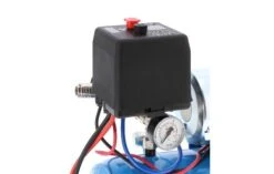 Airpress 36587 - 12V Stille Olievrije Compressor DC 12-180/15 10 Bar 0,75 Pk 144 L/min 15 L -Metabo Winkel fe29715cb076202bf5aac3f8970d93bd